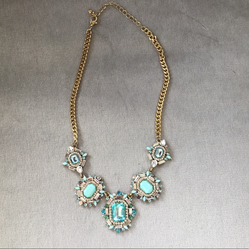 Statement necklace